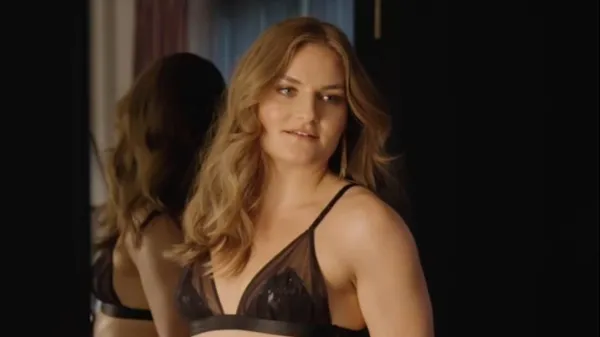 Лід, сталь і Playboy: німецька хокеїстка роздяглася перед Олімпіадою, щоб закрити рота критикам