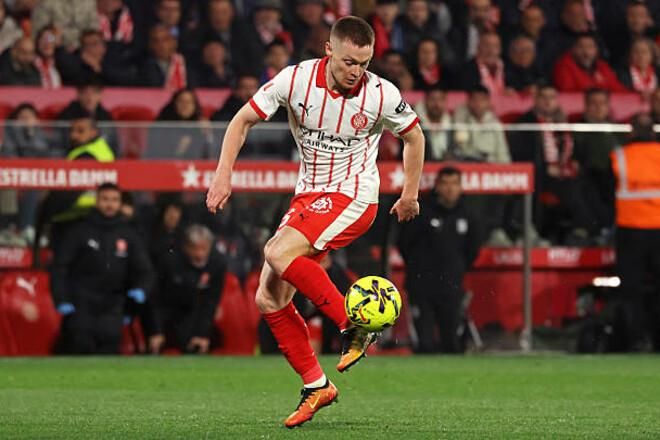 Цыганков выставил счет "Жироне": или деньги на стол, или чемоданы на выход