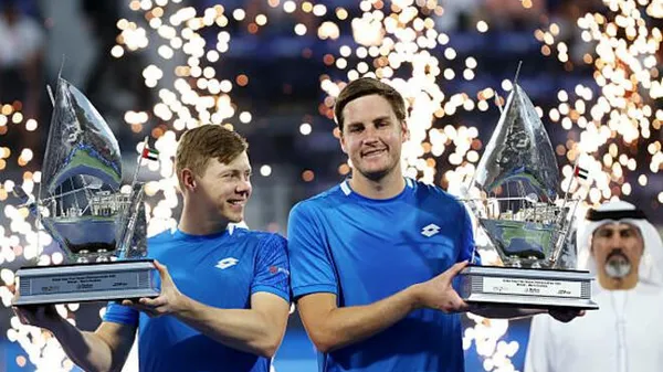 Золота клітка в Дубаї: тенісні мільйонери обирають між 10-годинною поїздкою в пустелю та пропуском Мастерса