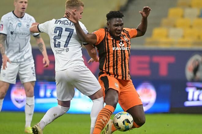 Сліпий VAR та рука Коноплі: Як судді допомогли Шахтарю здолати Металіст 1925