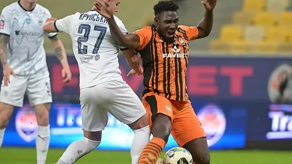 Сліпий VAR та рука Коноплі: Як судді допомогли Шахтарю здолати Металіст 1925