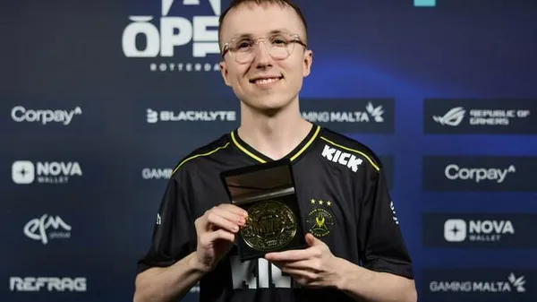 Палацовий переворот у Vitality: ZywOo дивиться, як MVP забирає інший