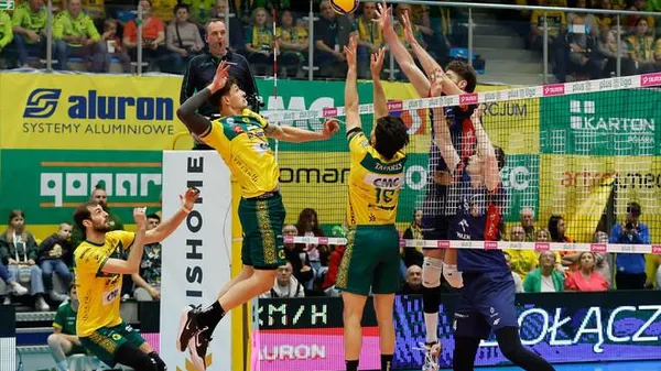 Команда Гладира перемогла без Гладира: 'Варта' влаштувала п'ятисетовий трилер на фініші регулярки