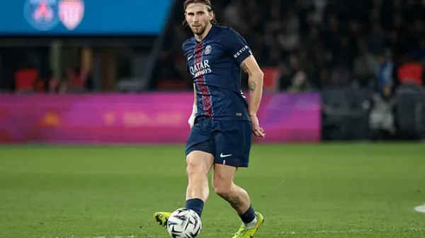 Фантомний трансфер: у Франції рознесли гравця ПСЖ, який... грає в Англії