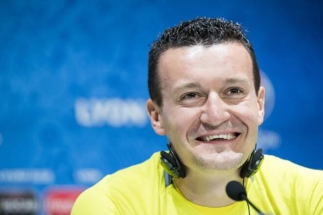 Федецький не стримався: "Ми ж не країна 404!". Екс-гравець збірної жорстко пройшовся по "бусифікації"