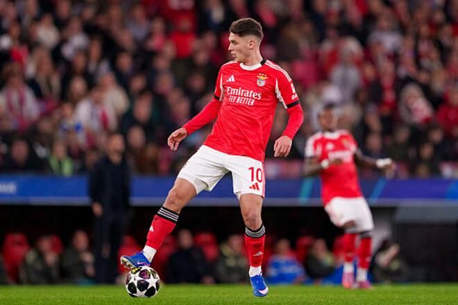 Один на варті, інший – на лікарняному: "Бенфіка" оголосила склад на матч без Судакова