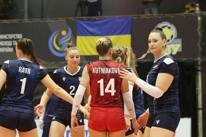 Розминка закінчилася: у жіночому волейболі починається справжня битва за золото