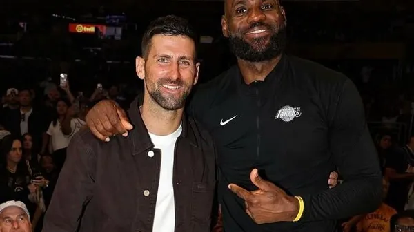 Саміт GOAT'ів у Лос-Анджелесі: Джокович отримав корону від Дончича на очах у Леброна