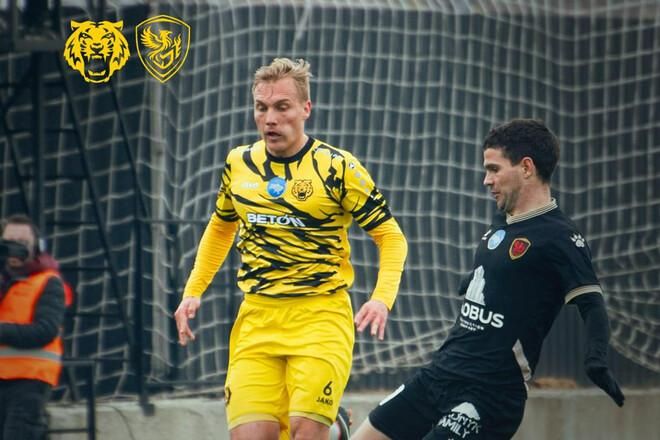 Нерви, сталь і один постріл у небо: Чернігів вигризає історичний півфінал Кубка у футбольній лотереї