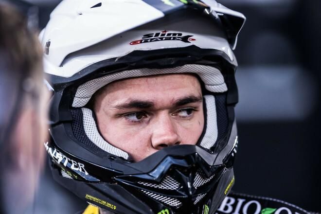 Трон для українця? Легенда спідвею відмовляється від участі в SpeedwayGP, відкриваючи шлях для Назара Парніцького