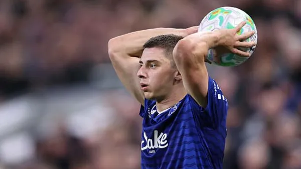 Миколенко знайшов в "Евертоні" чарівника, якого боїться. Поки на самому Віталію ставлять хрест