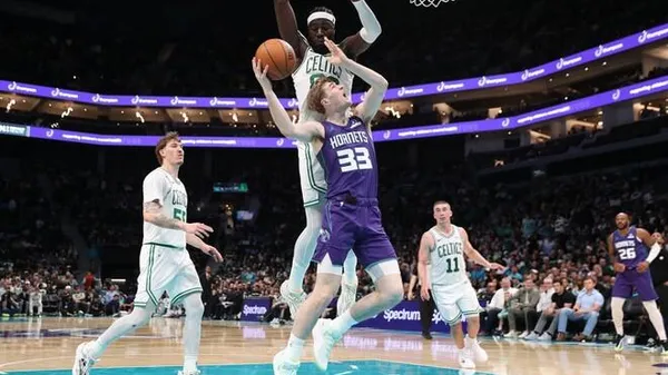 Український слід, канадська різанина та битва лідерів: божевільна ніч в НБА