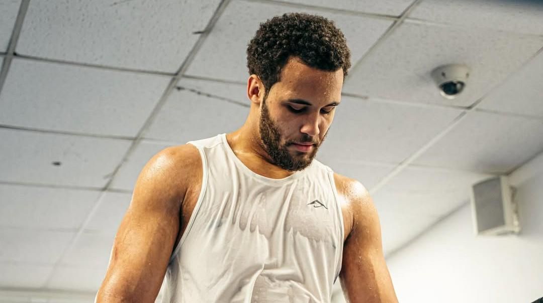 Не крадіть мою перемогу! "Новий Тайсон" влаштував розбірки з командою суперника після нокауту