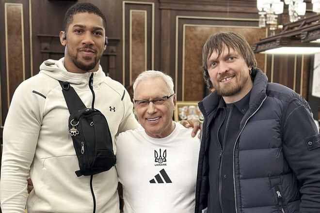 Тяжелая артиллерия в Житомире: Усик привез Джошуа на смотрины к президенту "Полесья"