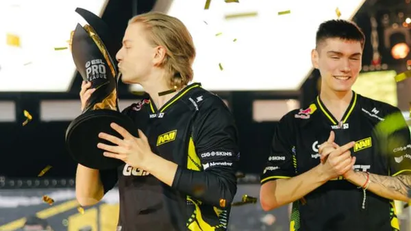 NAVI врываются в гонку за миллионом: миссия 'Остановить Vitality' начата