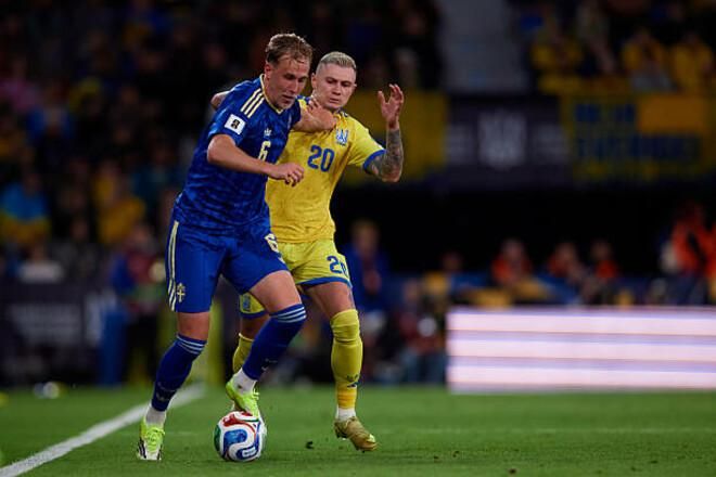 Не так вболівали: гравець збірної України знайшов винних у поразці від Швеції