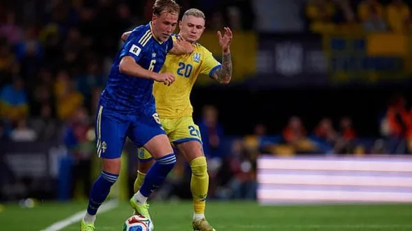 Не так вболівали: гравець збірної України знайшов винних у поразці від Швеції