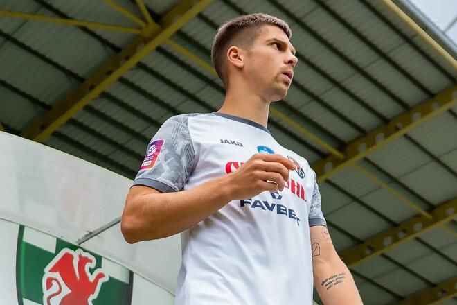 Сусідські розбірки на шість очок: як "Оболонь" на характері та удачі переграла "Рух"