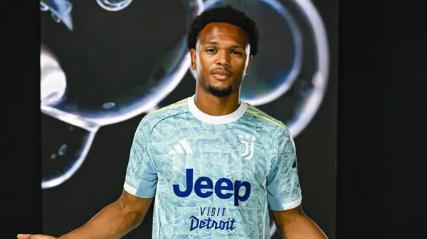 Два гола за 47 миллионов: форвард "Ювентуса" лечится бамбуком, а фанаты – валидолом