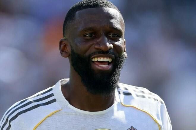 Не вбив, і на тому дякую: Рюдігер пояснив, чому його скандальний фол — це не червона картка