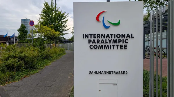 Слепые, глухие, удивленные: МПК не заметил давления на украинцев, но готов принять российских военных