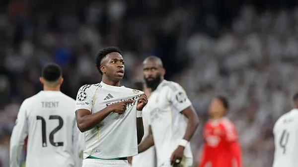 Перес дістав мітлу: трьом гравцям "Реала" вказують на вихід