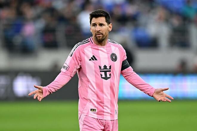 Ліга чемпіонів сумує за королями: Мессі та Роналду залишили рекорди, які, здається, проживуть вічність