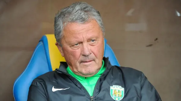 Стара гвардія не спить: Маркевич вказав Реброву на діру в захисті перед битвою зі Швецією