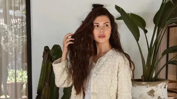 Тяжелые будни в Марбелье: жена Реброва показала свою жизнь в Испании с пакетом Chanel