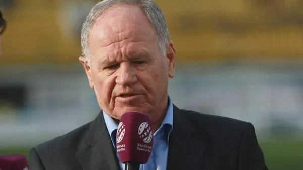 Йожеф Сабо «проїхався» по Довбику: «Він був богом, а тепер подивіться на Артема»