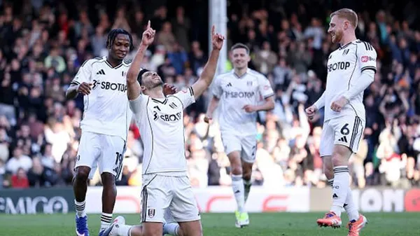 Ілюзія дива та жорстока реальність: "Бернлі" однією ногою у прірві Чемпіоншипу