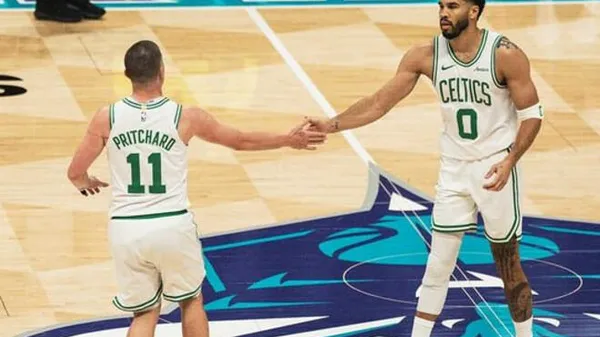 Машина вбиває інтригу: команда українця Михайлюка офіційно в плей-оф НБА. Решта – просто спостерігачі