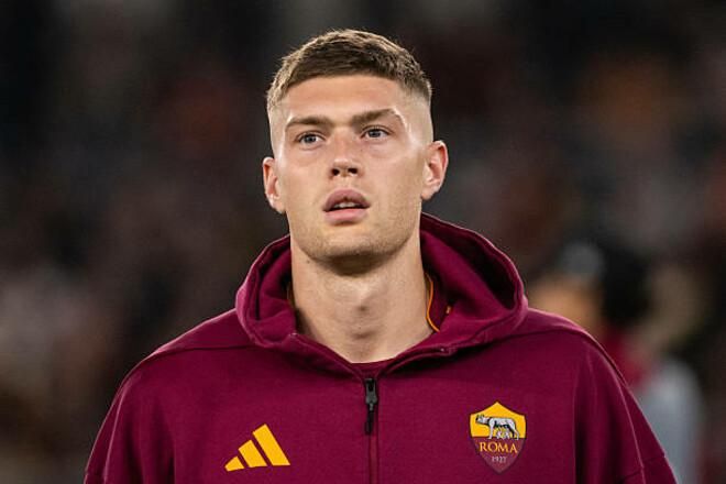 Довбик, прощавай до наступного сезону: Рим втратив форварда, а Україна – надію в плей-оф