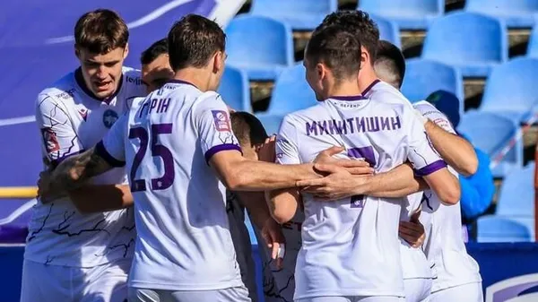 ЛНЗ їде до Львова за легкою прогулянкою? Букмекери вже все вирішили, а 'Рух'?