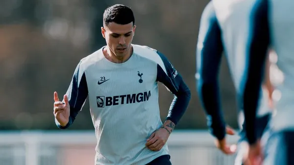 Гаманець на дієті: гравцям Тоттенгема вдвічі уріжуть зарплату за ганьбу в АПЛ