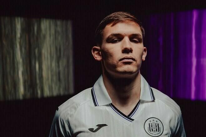 4 мільйони на лікарняному: 'Андерлехт' береже Сікана для плей-оф, а фанати – терпіння