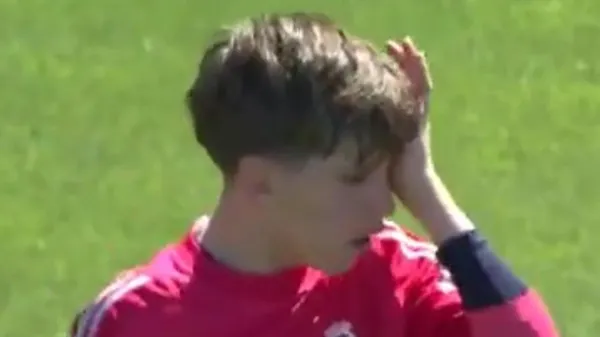 Син Касільяса в сльозах, а Барселона вчить людяності: дитяче Ель Класіко, яке виявилось дорослішим за справжнє