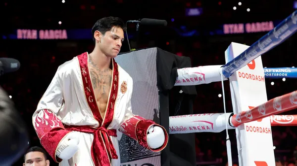 Король на троні, а битися ні з ким: Раян Гарсія скаржиться на дефіцит сміливців