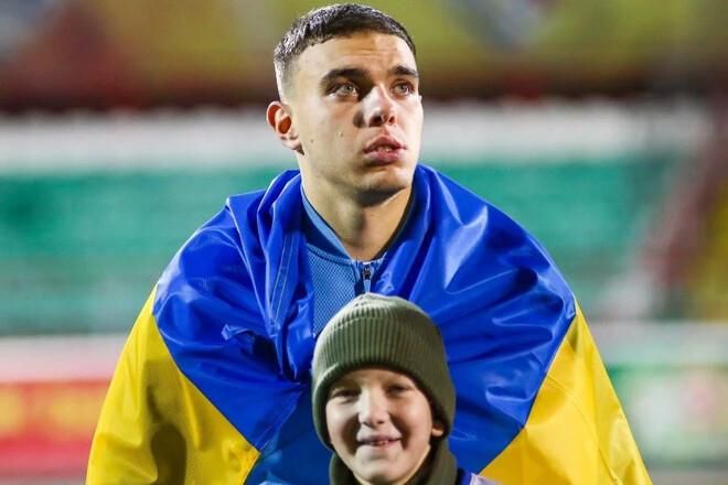 Всього мільйон? Англійці вишикувались у чергу за новим діамантом Динамо