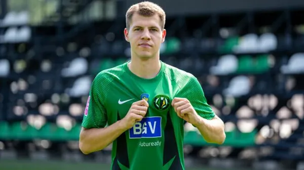 Нарешті дочекався: 26-річний захисник "Полісся" дебютує за збірну. Хто такий Едуард Сарапій?