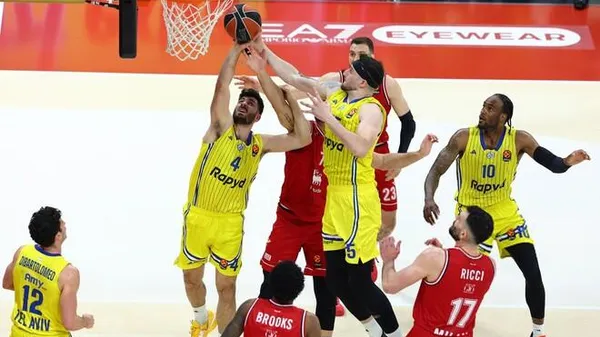 Холодный душ для грандов: Как "Фенер" и "Барса" получили пощечину в Евролиге