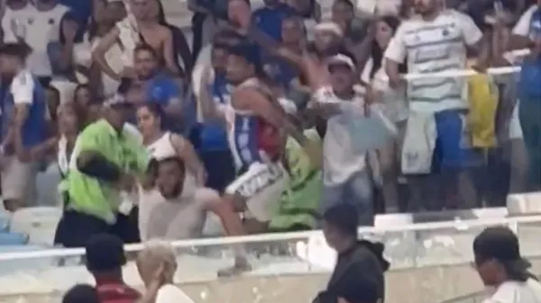 Летающие кресла и 23 красные карточки: в Бразилии сезон начался не с футбола, а с цирка