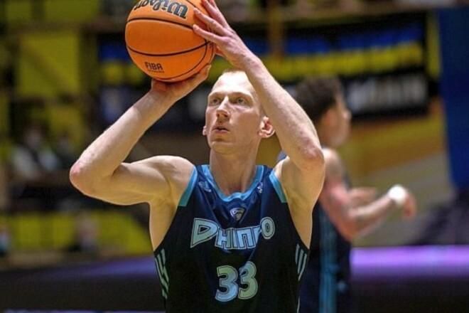 Російський 'мир' увірвався на чай: баскетболіст 'Дніпра' розповів, як рятував дружину та котів від удару дрона