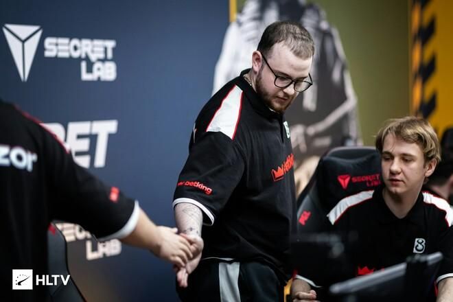 S1mple пакує валізи, B8 готується до бою. Драма на PGL Bucharest: хтось додому, а хтось за мрією