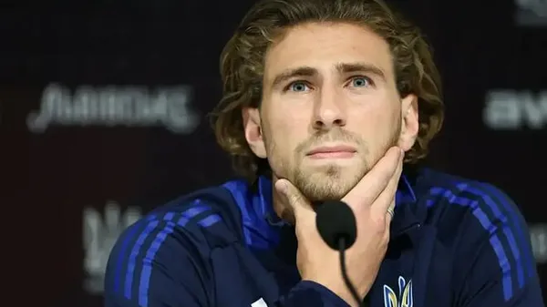 Конец демократии в сборной: Ребров показал, кто теперь назначает капитана