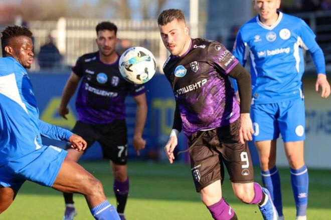 Забив, отримав червону, переміг: божевільна хвилина колумбійця, що вирішила долю матчу