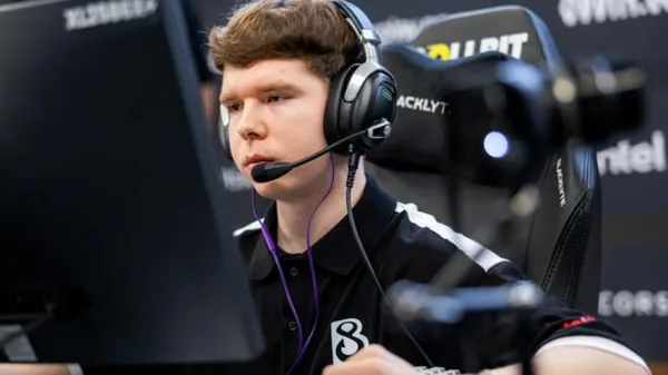 Наші б'ють наших у Бухаресті: s1mple шукає слави, а FaZe влаштовують цирк