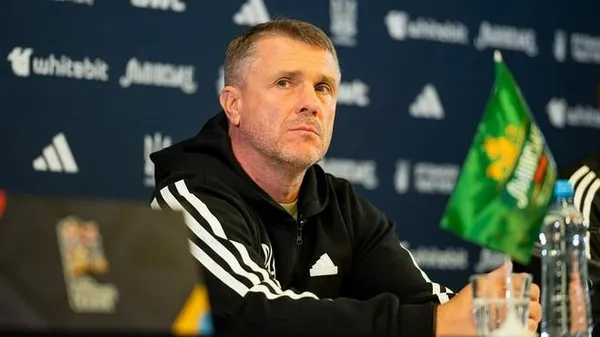 «Зламаний телефон» у збірній: Реброву забули сказати про травму ключового гравця?