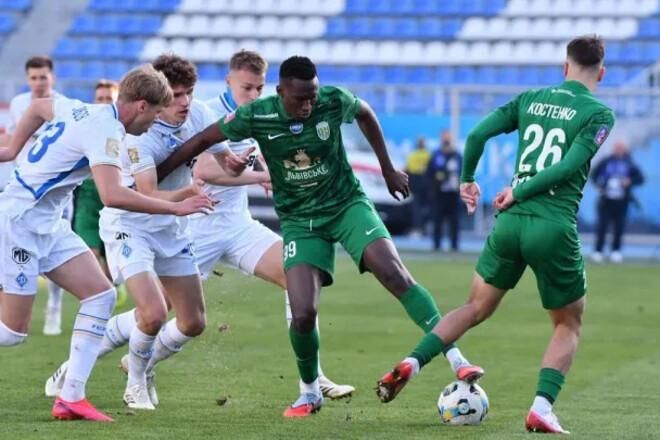 Телефонний дзвінок у кімнату VAR? Як "треті особи" допомогли "Карпатам" створити сенсацію в Києві