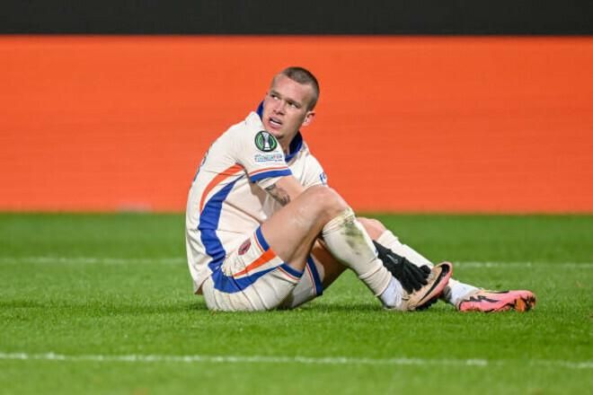 Ізоляція за 100 мільйонів: Мудрик тренується сам і "не в гуморі" через допінговий бан